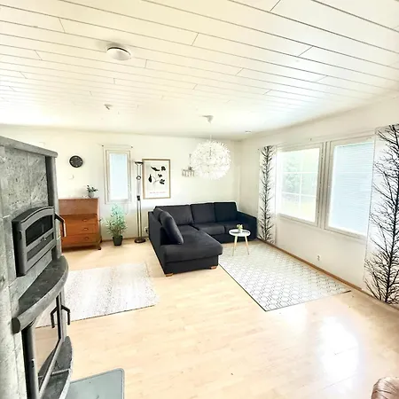 Polar Night Wooden House With Sauna *