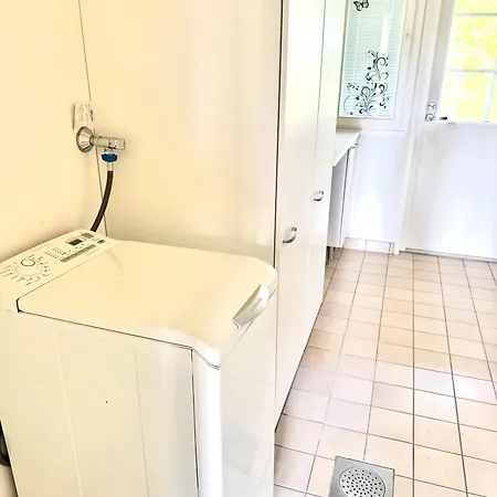 アパート Polar Night Wooden House With Sauna