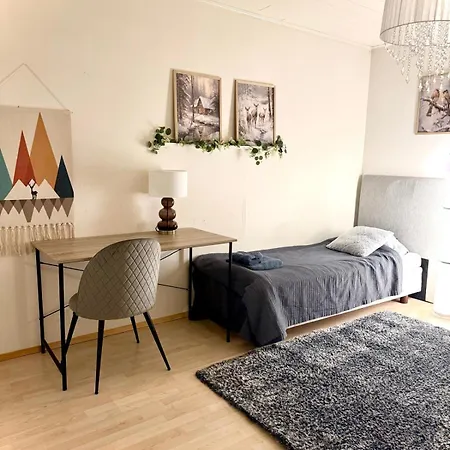 Polar Night Wooden House With Sauna アパート