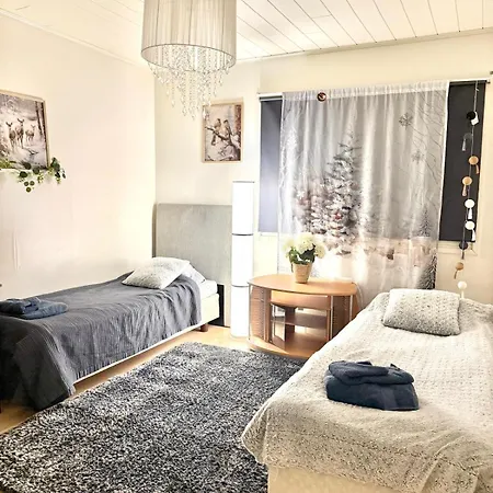 Polar Night Wooden House With Sauna *