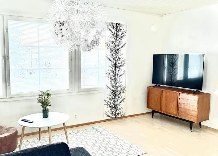 Polar Night Wooden House With Sauna *